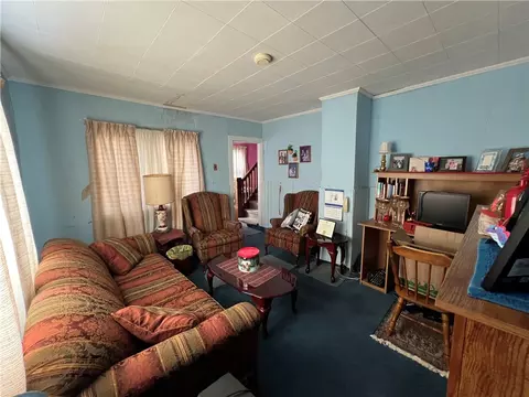 Living - 132 Yoder Ave, Mount Pleasant, PA 15666 photo 1 of 4