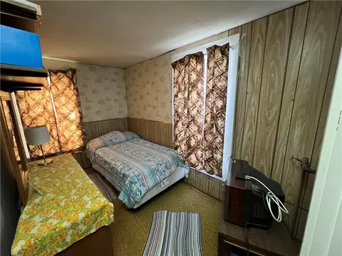 Bedroom - 132 Yoder Ave, Mount Pleasant, PA 15666 photo 1 of 5