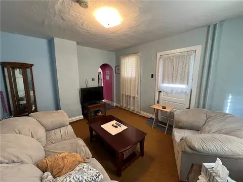 Living - 132 Yoder Ave, Mount Pleasant, PA 15666 photo 4 of 4