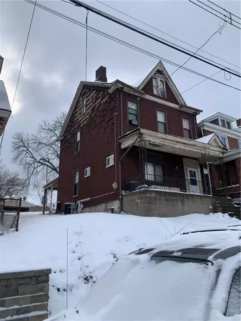 208 Quincy Ave, Pittsburgh, PA 15210