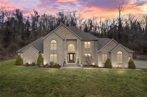 5698 Aiken Rd, Mckees Rocks, PA 15136