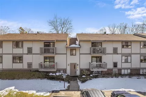 505 Hunters Path Rd #34, Bridgeville, PA 15017
