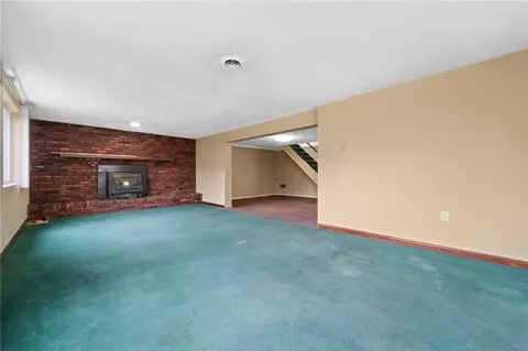 Living - 788 Linmore Dr, Irwin, PA 15642 photo 1 of 1