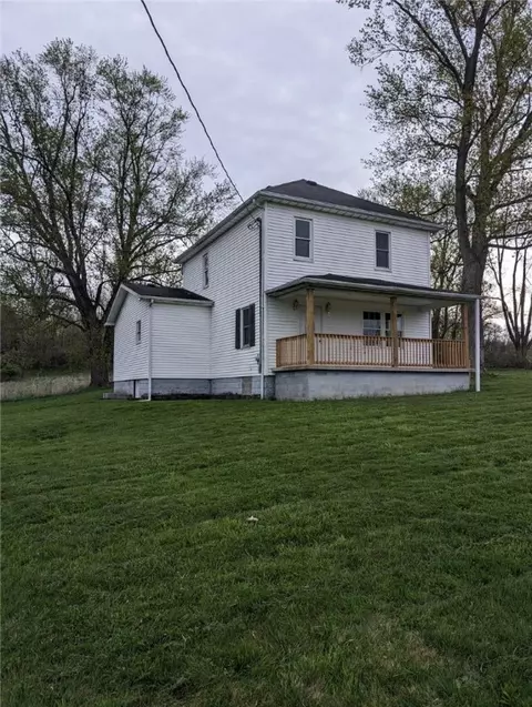 61 Bethel Ridge Rd, Avella, PA 15312