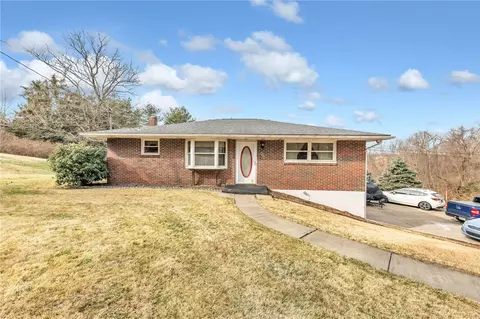 295 Logan Rd, Imperial, PA 15126