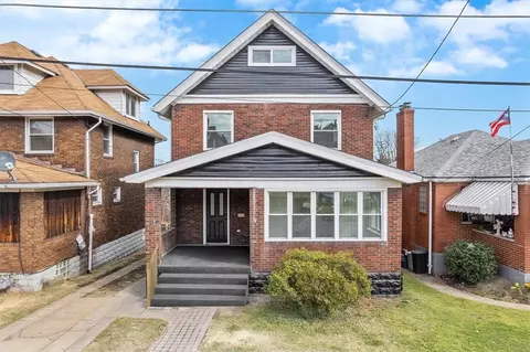 207 Thomas St, West Mifflin, PA 15122