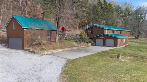 2295 Big Sewickley Creek Rd, Sewickley, PA 15143