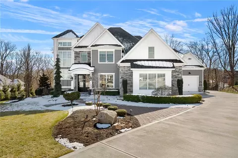 512 Ridge Ct, Wexford, PA 15090