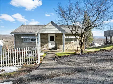 3618 Craig St, Beaver Falls, PA 15010