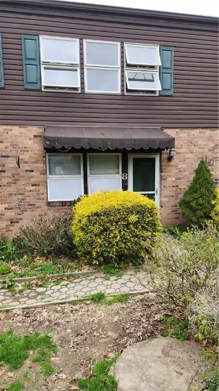 216 Oakview Dr #8, Ligonier, PA 15658