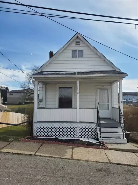 111 Simpson Ave, Chicora, PA 16025