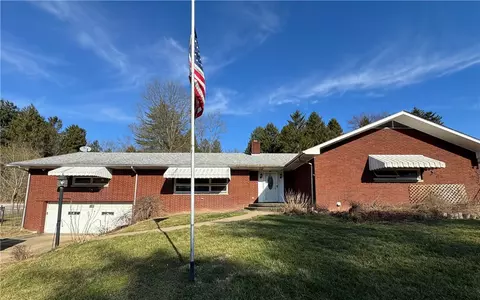 1496 Henderson Ave, Washington, PA 15301