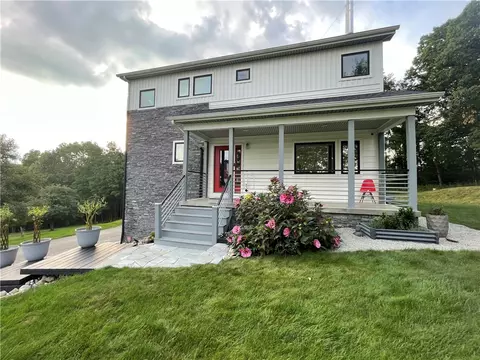 110 Marion Dr, Bridgeville, PA 15017