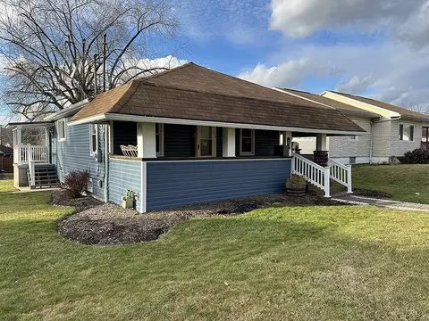 37 N Lincoln St, Homer City, PA 15748