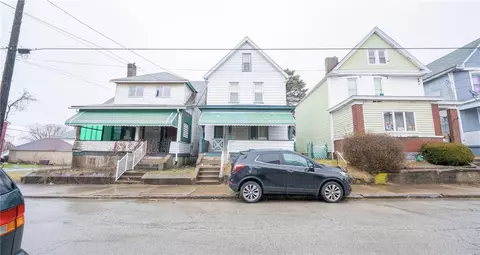 2705 Stewart St, Mckeesport, PA 15132