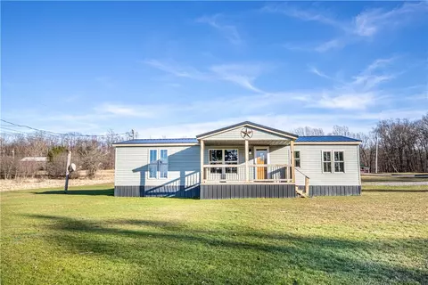 69 Marker Rd, Farmington, PA 15437