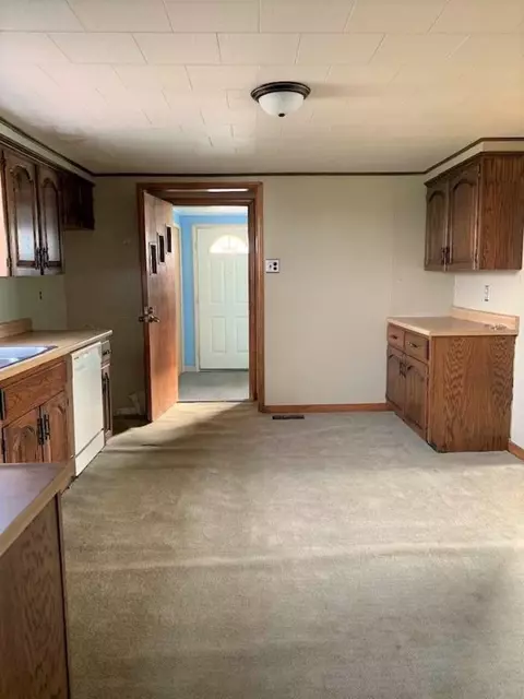 Kitchen - 3203 Rt 28, Distant, PA 16223 photo 3 of 3
