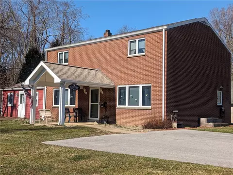 1847 Creekside Ln, Latrobe, PA 15650
