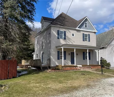 224 1st Ave, Sutersville, PA 15083