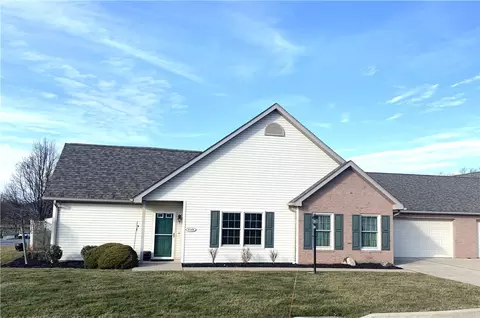 1049 Timberwood Dr, Beaver Falls, PA 15010