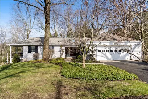 4406 Birchwood Ln, Allison Park, PA 15101