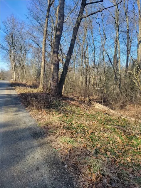 0 River Rd, Ellwood City, PA 16117