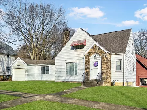1402 Delaware Ave, New Castle, PA 16105