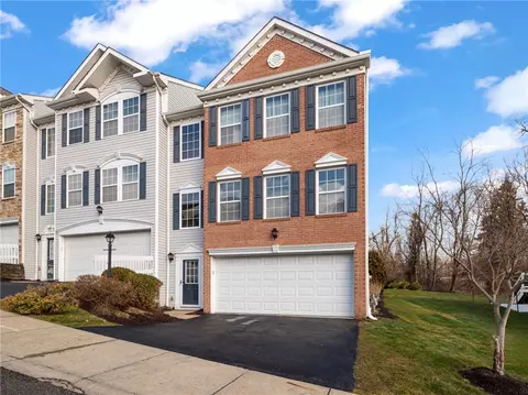 312 Blake Ct, Coraopolis, PA 15108