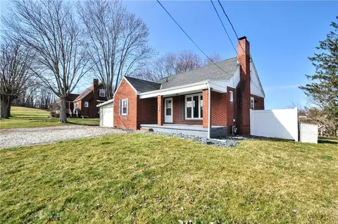 107 Hornbeck Dr, Rostraver, PA 15012