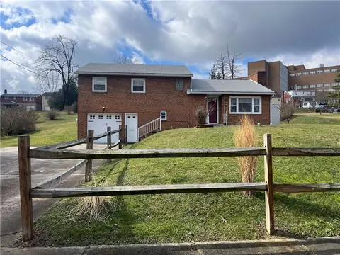 99 Evergreen Ter, Uniontown, PA 15401