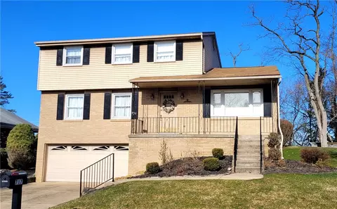 717 Twin Oak Dr, Pittsburgh, PA 15235