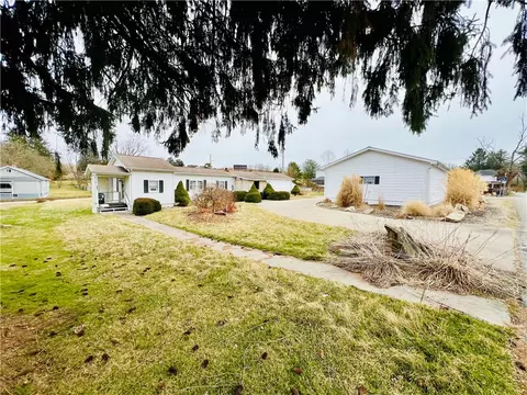 12 High St, Smock, PA 15480