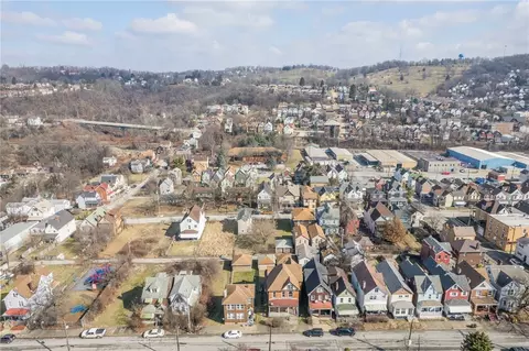 View/Area - 139 Camp Ave, Braddock, PA 15104 photo 2 of 3
