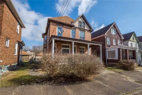 Exterior - 139 Camp Ave, Braddock, PA 15104 photo 3 of 8