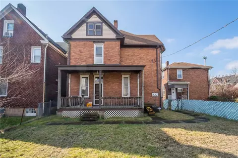 Exterior - 139 Camp Ave, Braddock, PA 15104 photo 6 of 8