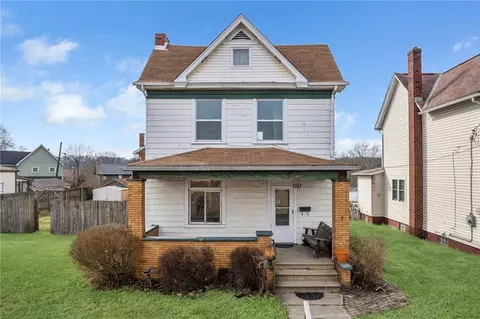 420 Penn Ave, New Brighton, PA 15066
