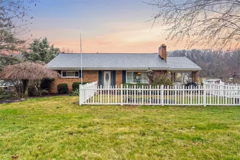 6801 Ridge Ave, Finleyville, PA 15332