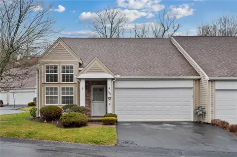 198 Old Village Ln, Bethel Park, PA 15102