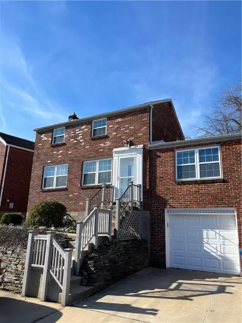 150 Quail Dr, Pittsburgh, PA 15235