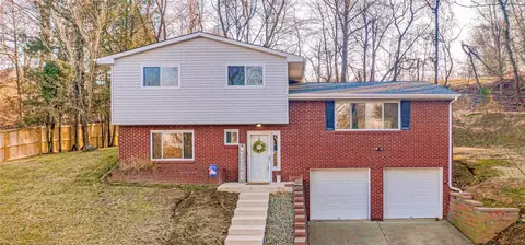 3395 Douglas Dr, Murrysville, PA 15668