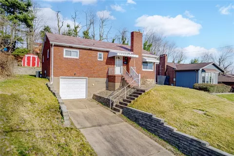 212 Paul Dr, New Kensington, PA 15068