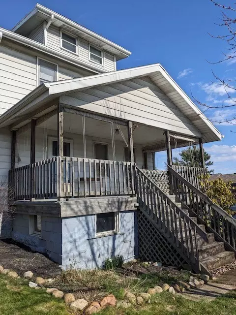 1512 Gringo Rd, Aliquippa, PA 15001