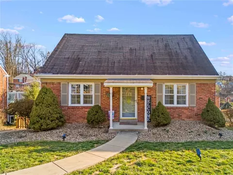 196 Senate Dr, Pittsburgh, PA 15236
