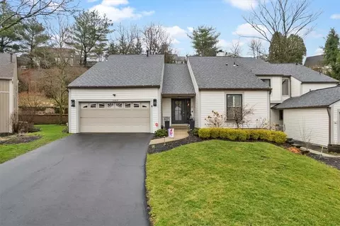 2583 Hunters Point Ct S, Wexford, PA 15090