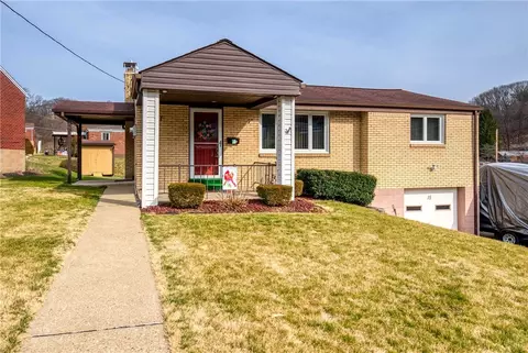 15 Emma Dr, Pittsburgh, PA 15223