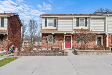 125 Hillvue Dr, Seven Fields, PA 16046