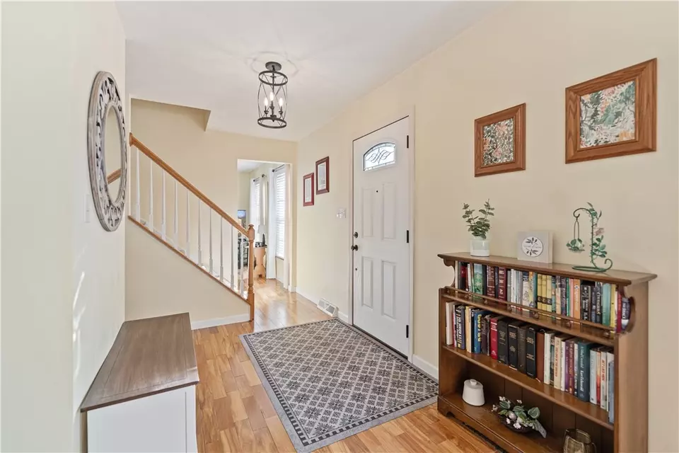 Entry Way - 822 Stonebridge Dr, Greensburg, PA 15601 photo 1 of 1