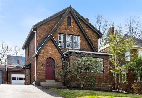 121 W Hutchinson Ave, Pittsburgh, PA 15218