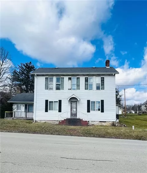 811 Main St, Mcclellandtwn, PA 15458