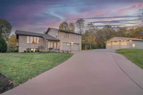 117 Providence Dr, Jefferson Hills, PA 15025